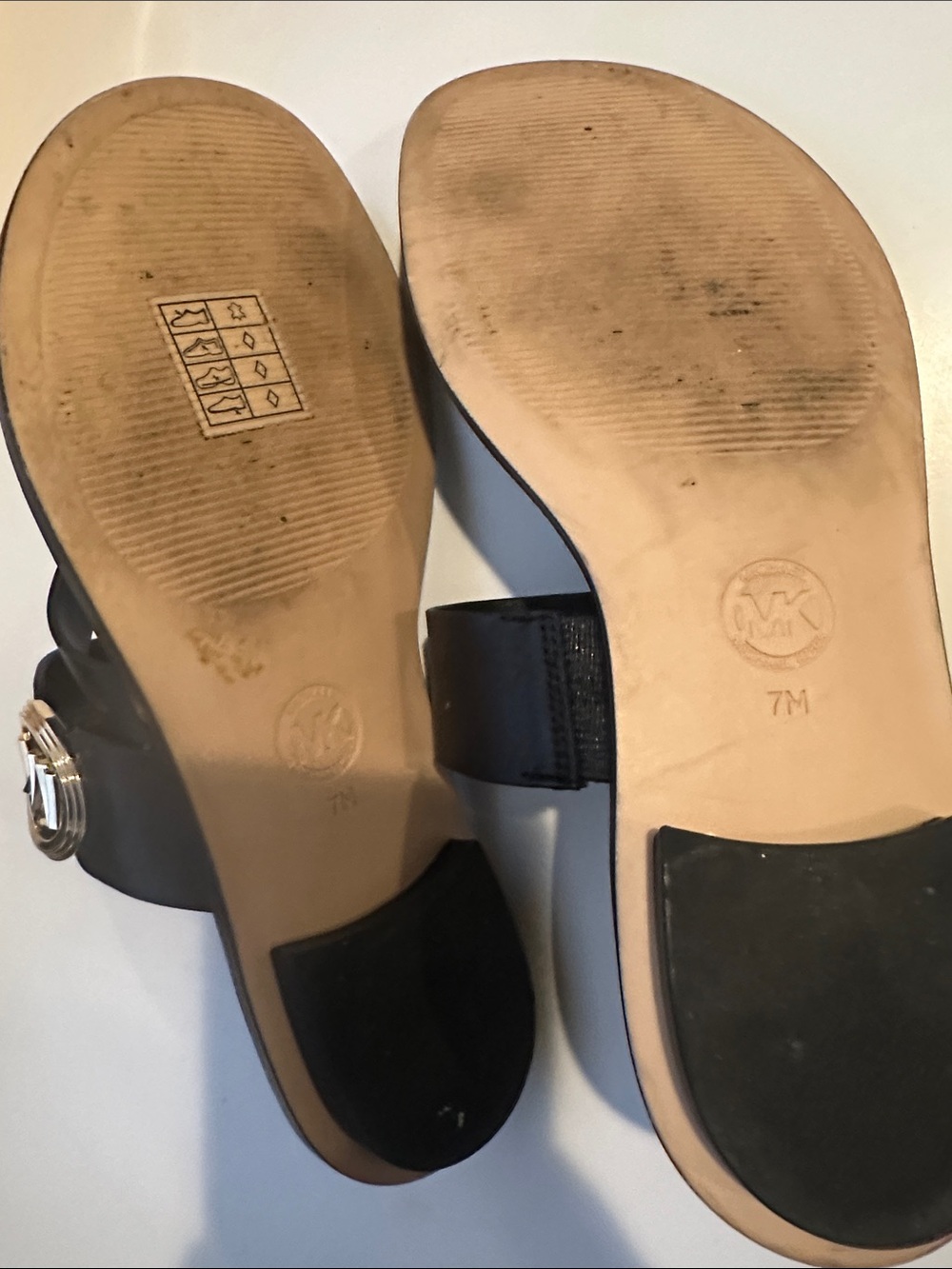 Brand new condition Michael Kors Sandals - Picture 6 of 7
